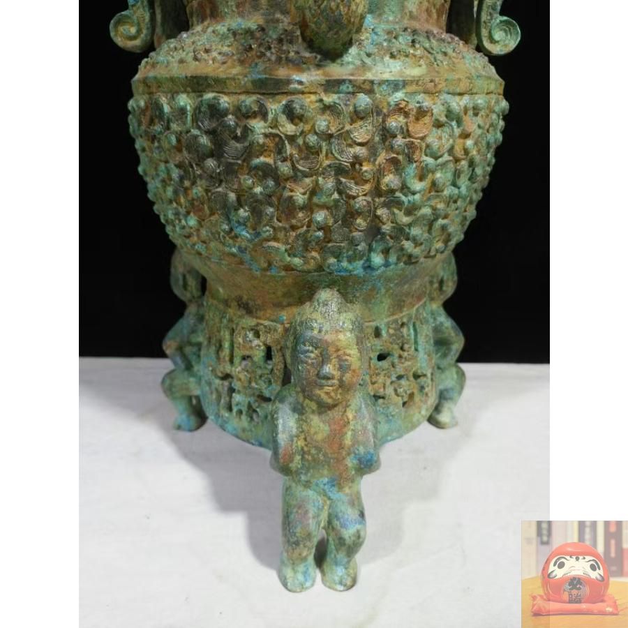 中国古美術・珍品旧蔵✦天青釉堆彫如意雙耳瓶✦置物・文房具・陶芸・観賞瓶・工芸品 中国古美術.珍品旧蔵.青銅器.細密彫.獣耳樽.装酒器 .祭祀礼器