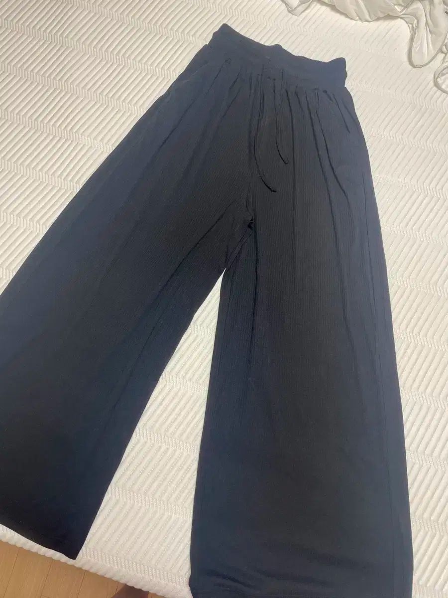 byssiny 製作 着映えするリブパンツ 黒 DECORATOM_COM_BR