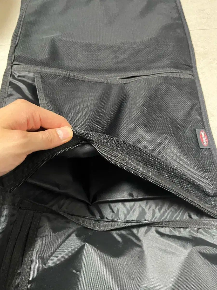 EASTPAK イーストパック mm 6 クロスバッグ