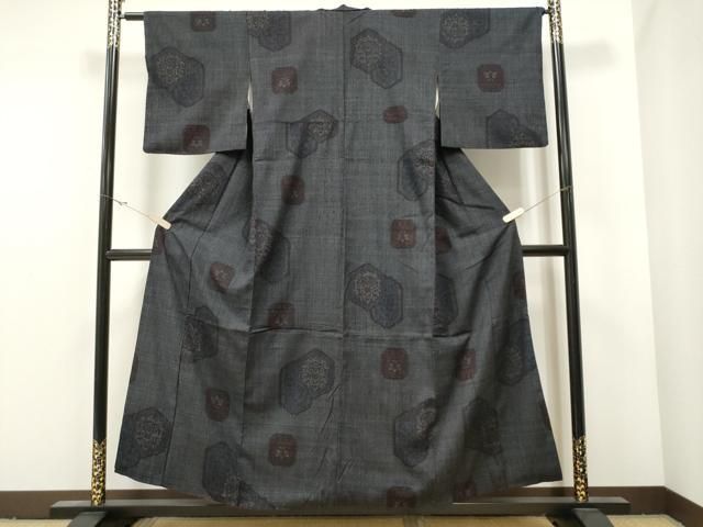 平和屋着物○本場結城紬 重要無形文化財 80亀甲 亀甲花文 正絹 逸品  