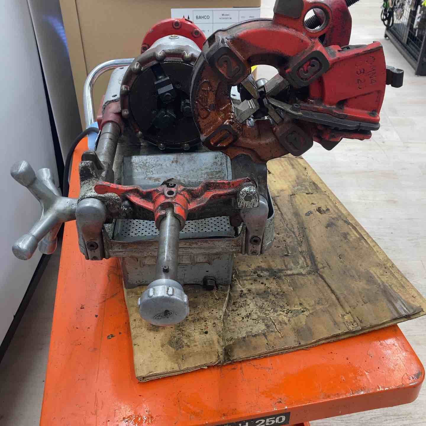 ねじ切り機 N40A3