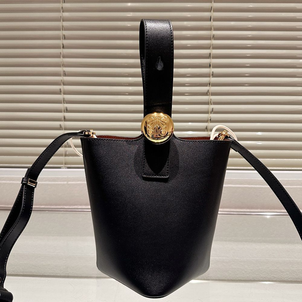 ★LOEWE pebble mini ペブル バケットバッグ ミニ ハンドバッグ ブラック色