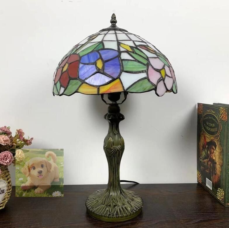 照明ステンドランプ ステンドグラス アンティーク花柄レトロな雰囲気がおしゃれ デスクライト 赤い花模様