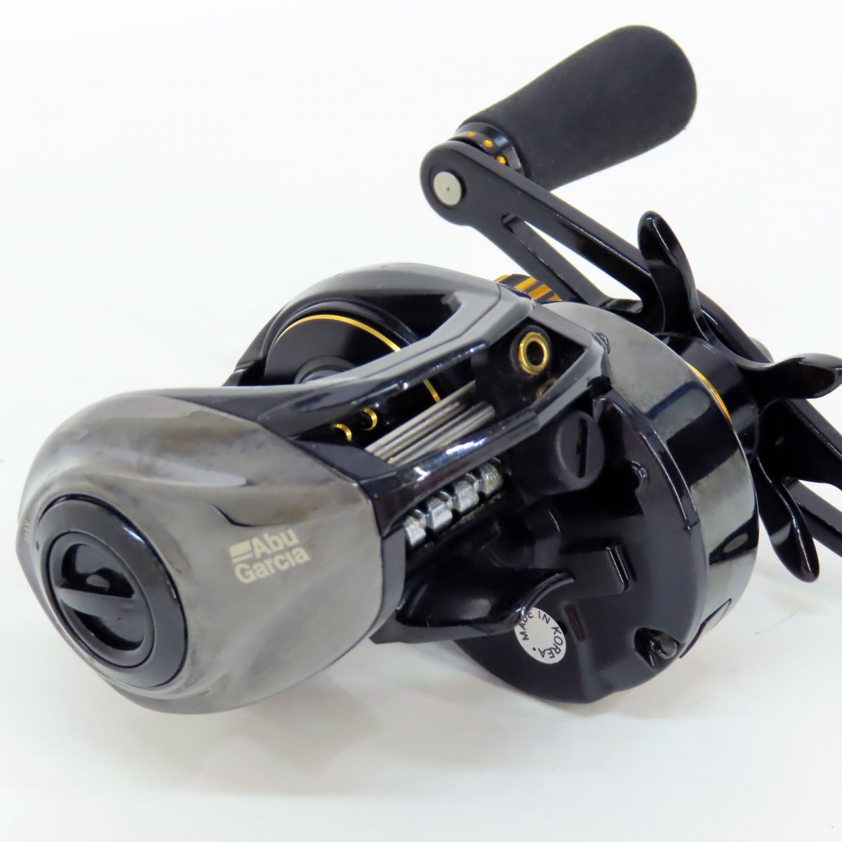 Abu Garcia アブガルシア REVO BLACK レボ ブラック 10-L 左ハンドル ベイトリール ※中古 - メルカリ