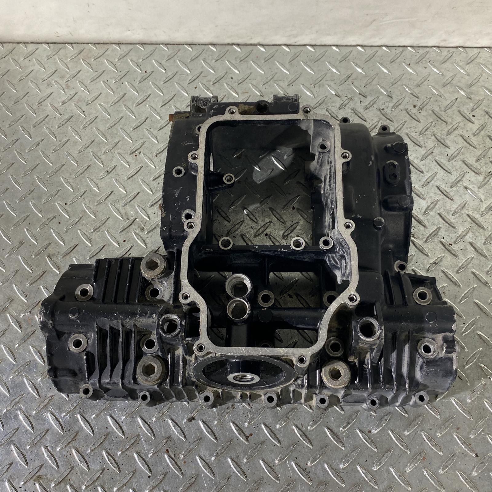 HONDA CBX400F クランクケース 下側 ホンダ - メルカリ