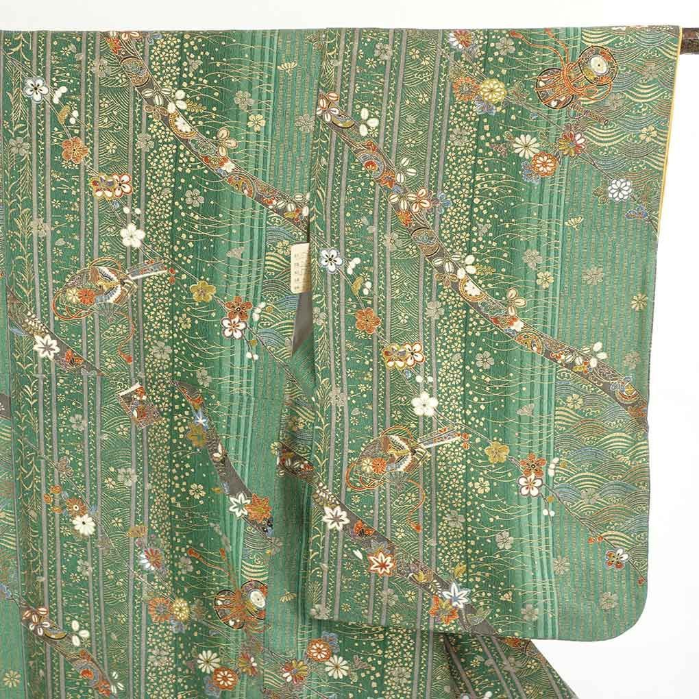 小紋 リサイクル着物 身丈158cm 裄64cm 前幅24cm 後幅30cm 袖丈48cm レディース 袷 裄Mサイズ 秋冬春用 正絹（シルク）ベージュ地 美品