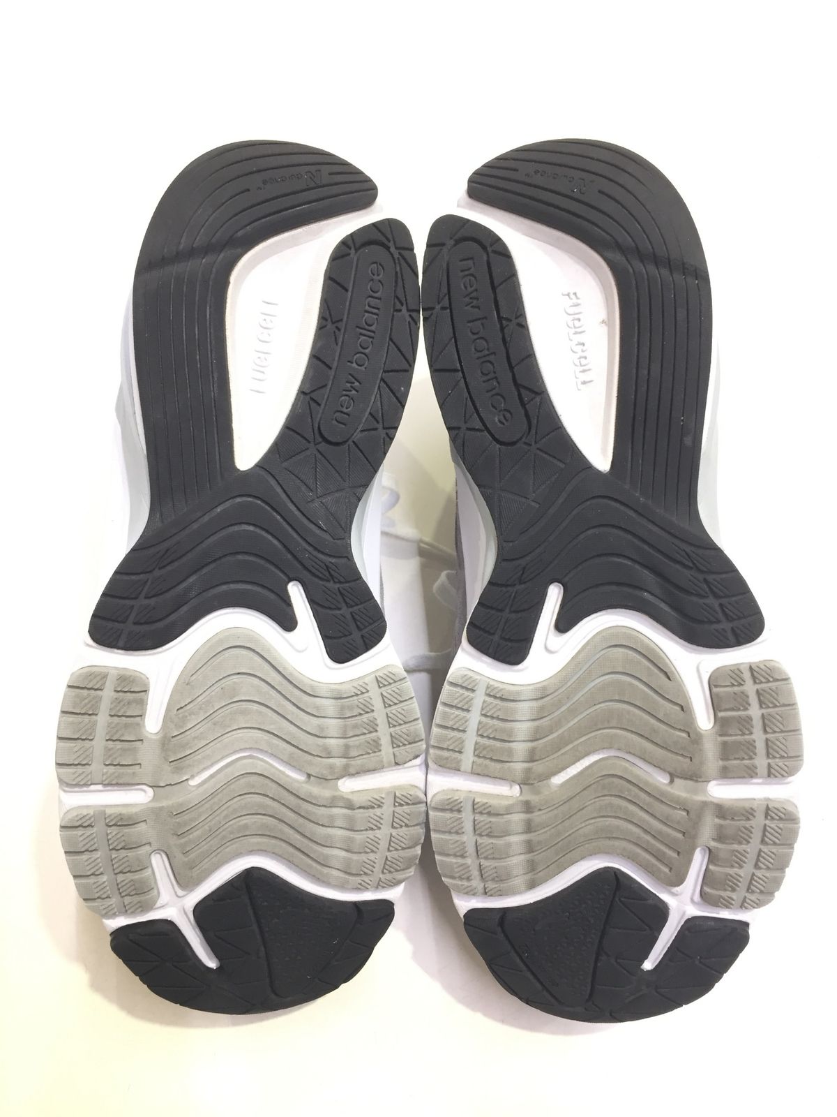 USA製 箱・シューレース付 NEW BALANCE ニューバランス 2023