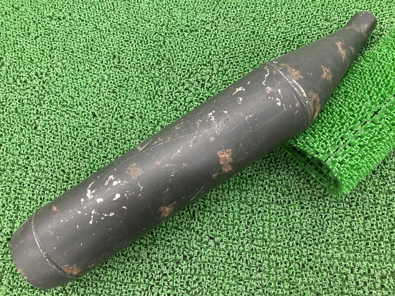 スポルト1000 サイレンサーマフラー 上側 573.1.091.1C ドゥカティ 純正 中古 バイク 部品 スポーツ1000 希少品 品薄 コケキズ無し