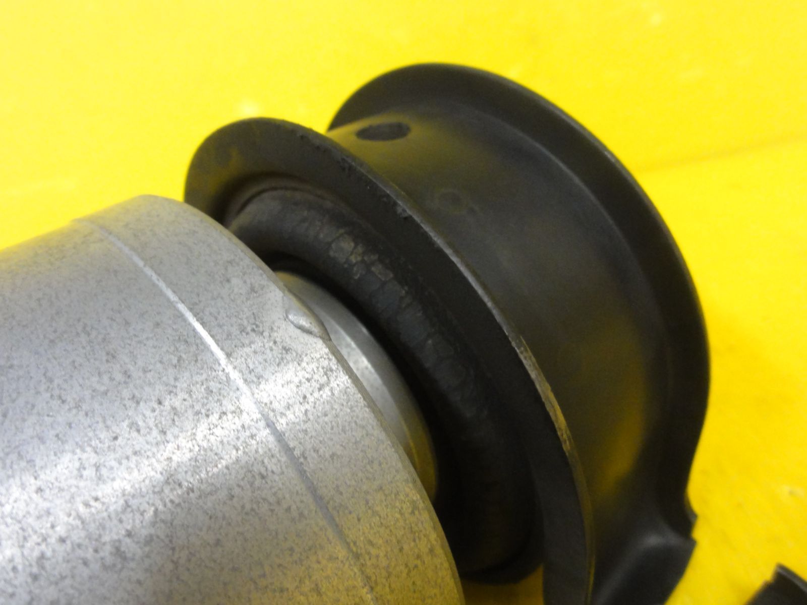 平成13年車 スズキ MC22S ワゴンR ターボ 5MT ビスカスカップリング 溶接２点 純正 F30420 FFCRYSTALESIA_COM