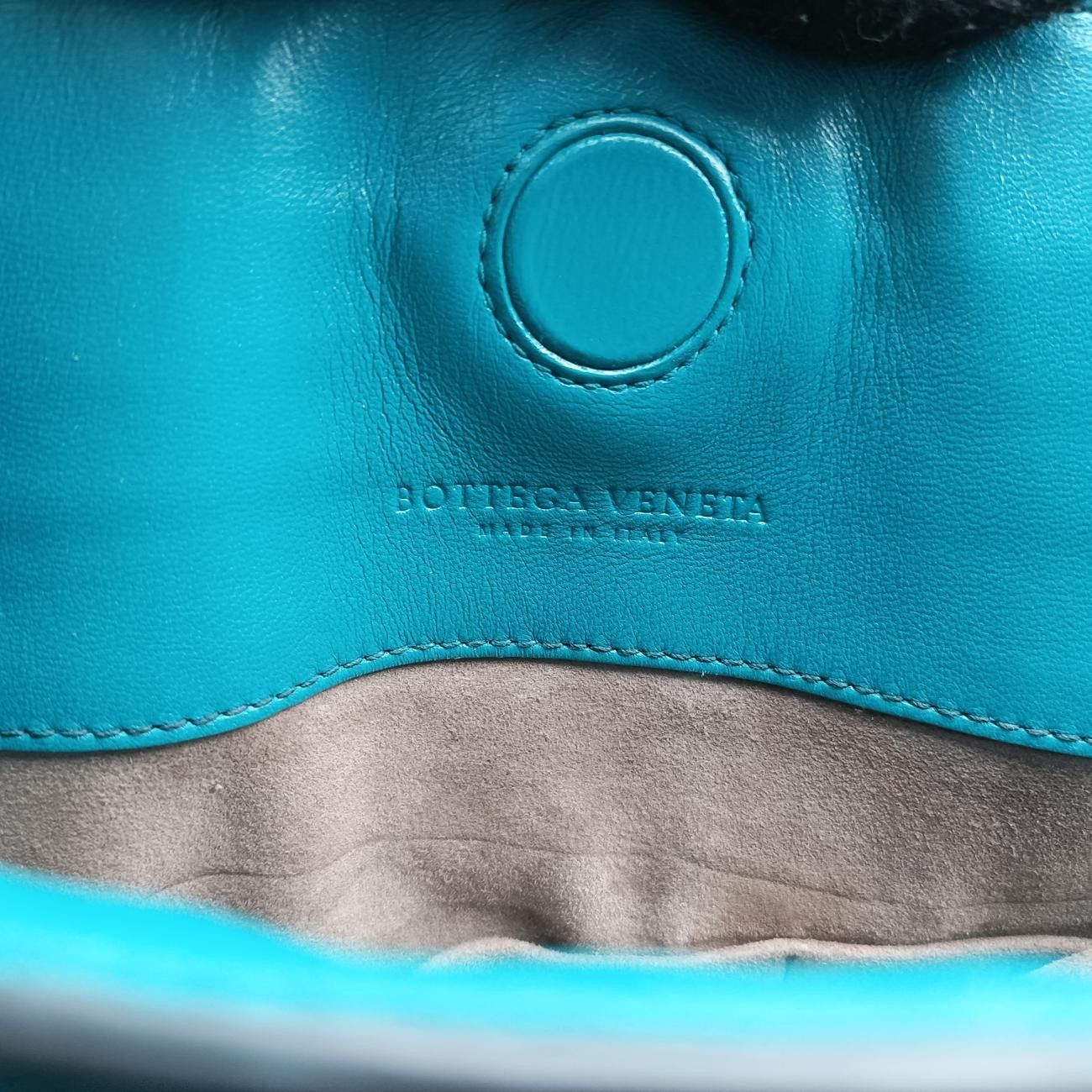 ボッテガヴェネタBottega Venetaイントレチャート ブルー ラムスキン B04834119Y BOTTEGA VENETA ボッテガヴェネタ  イントレチャート コイン