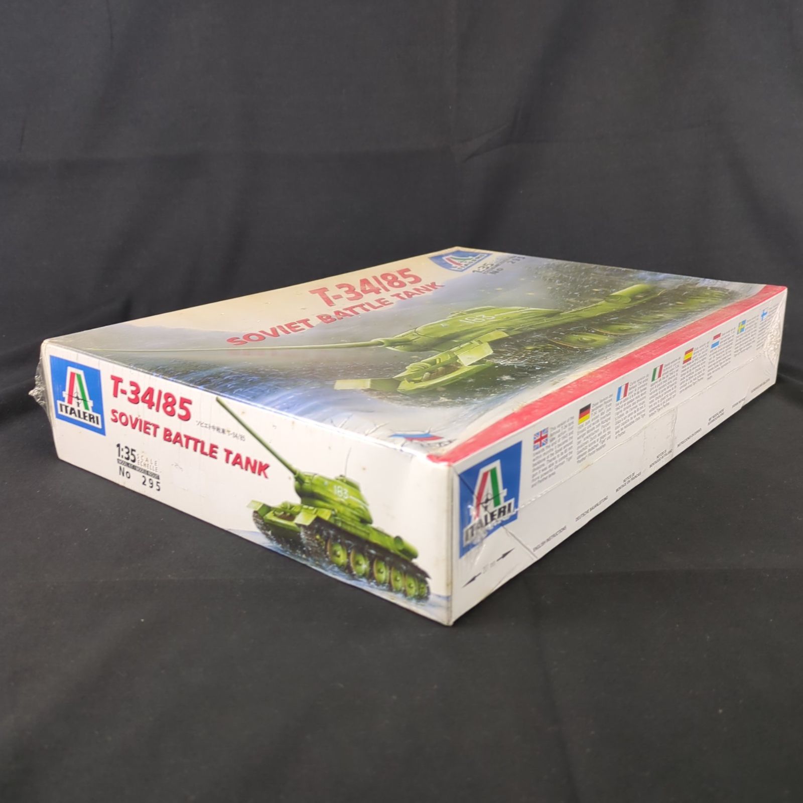 輸入キット イタレリ ズベズダ ITALERI ZVEZDA 295 1 35 T-34 85 SOVIET BATTLE TANK ソビエト中戦車 T-34 85