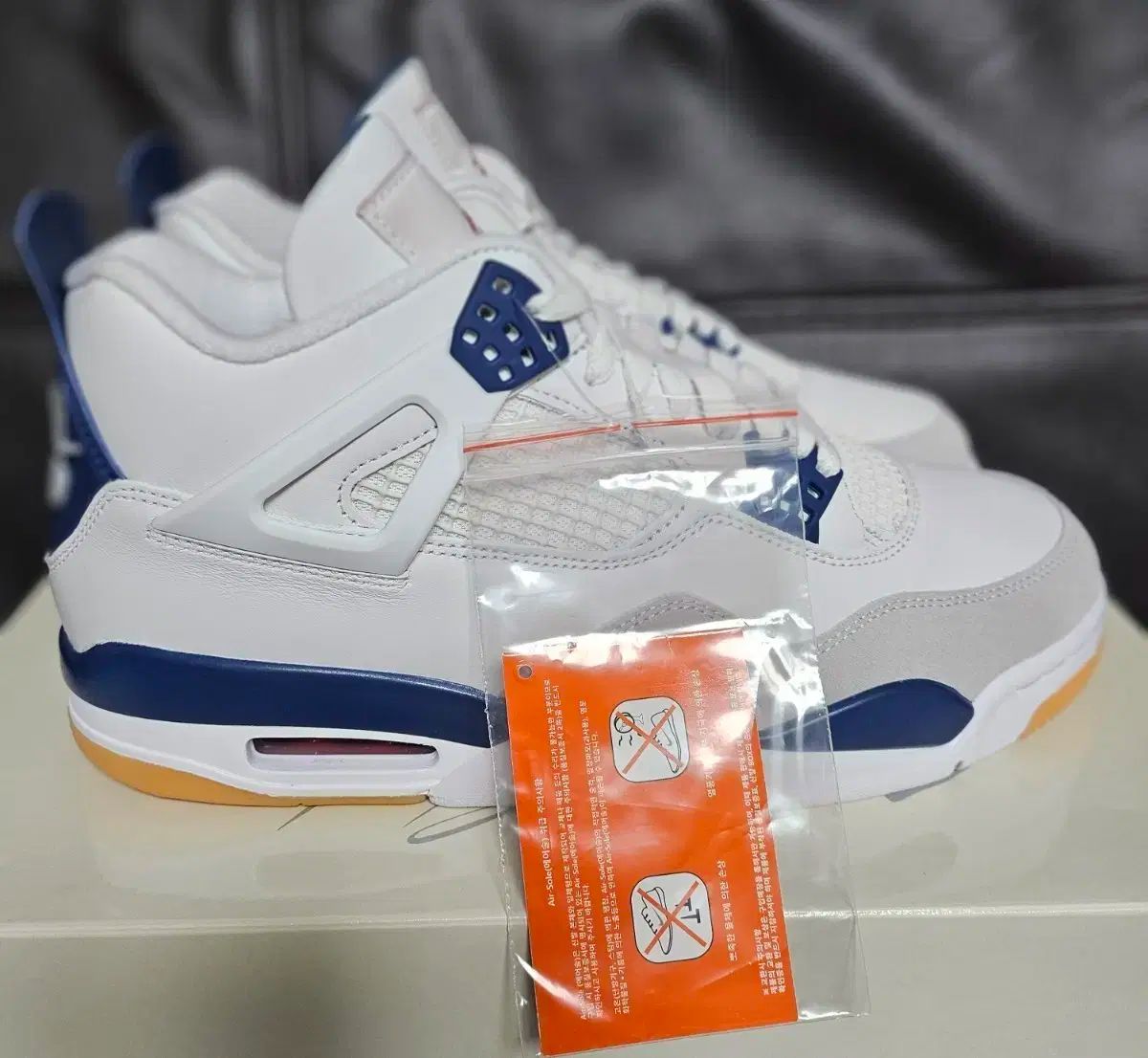 ジョーダン 4 NIKE(ナイキ) SB ネイビー