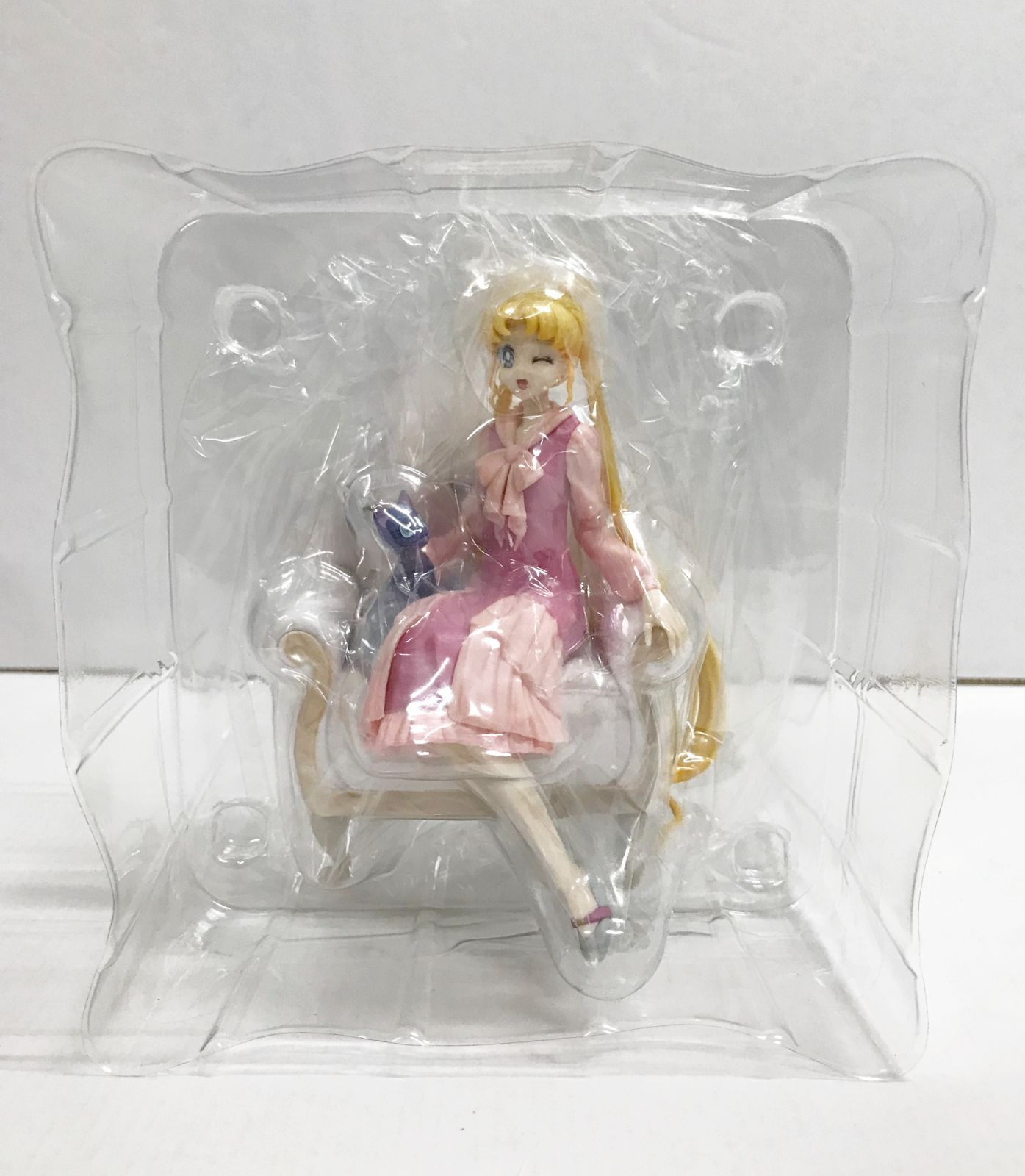 セーラームーン 1/8 月野うさぎ ルナ付き フィギュアモデルコレクション セーラームーン 1/8 月野うさぎ ルナ付き フィギュアモデル