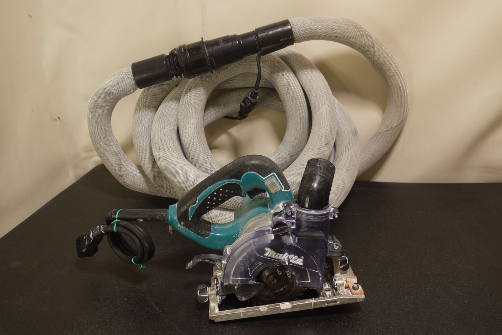 マキタ makita 100mm防塵マルノコ KS4000FX 100V ホース付き 保証あり
