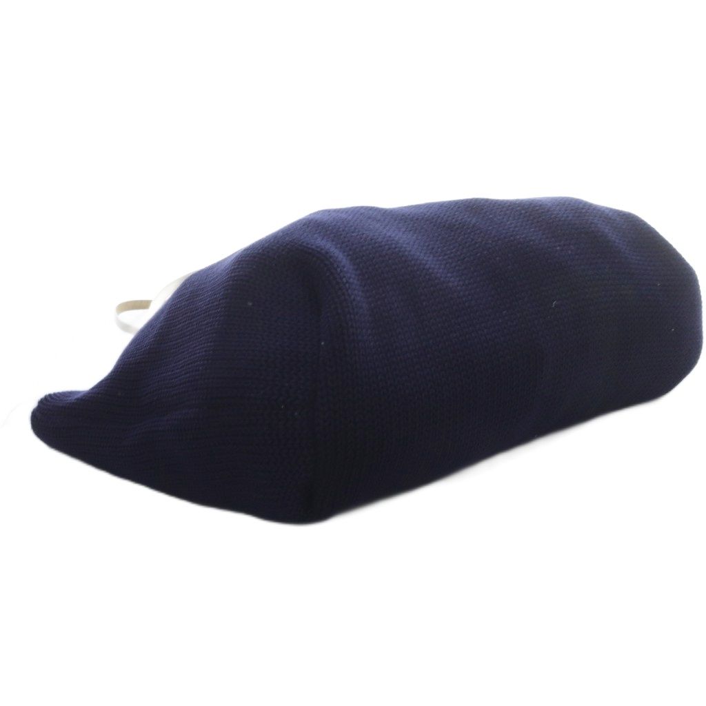 ケーブルニット