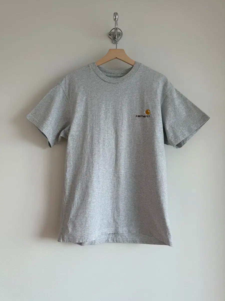 カーハート ( Carhartt ） 刺繍ロゴ Tシャツ