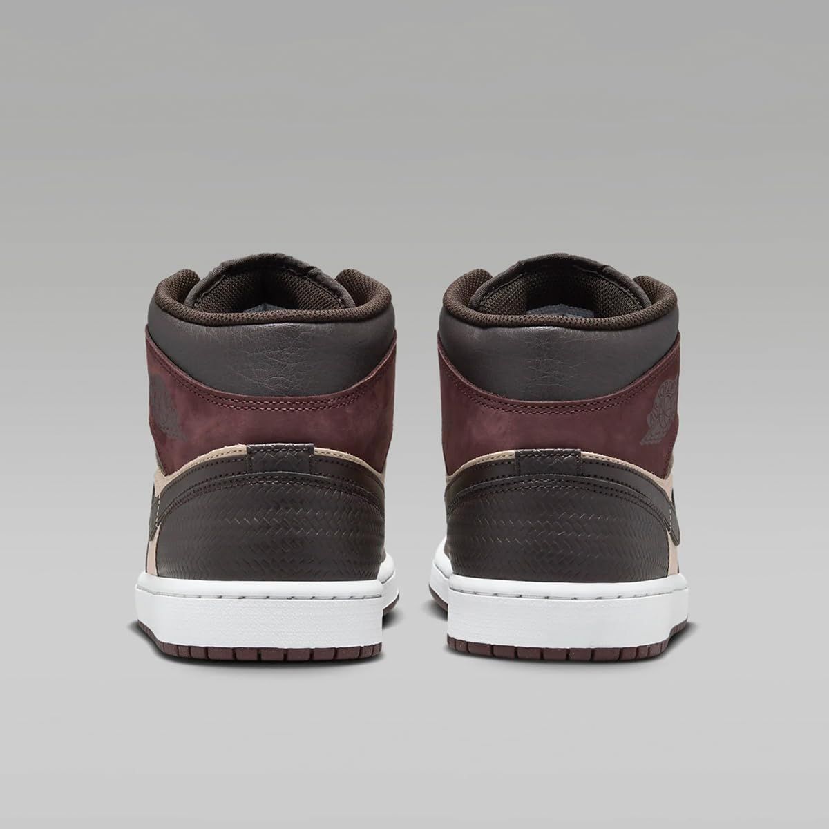 ナイキ] エア ジョーダン 1 MID SE [AIR JORDAN 1 MID SE] ベルベット 