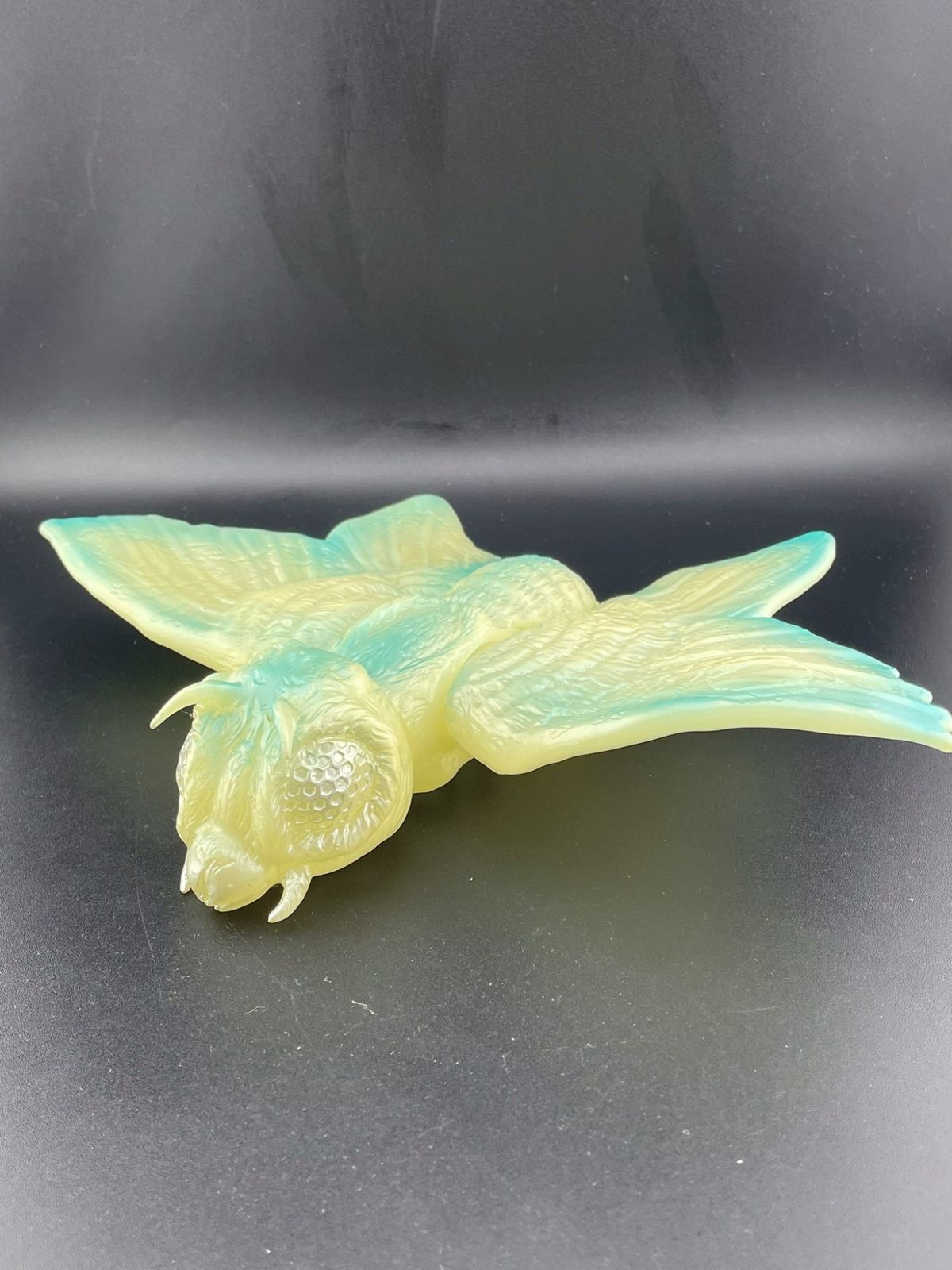 中古品】 モスラ 蓄光版 電撃怪獣大作戦 ソフビ フィギュア フィギュア 