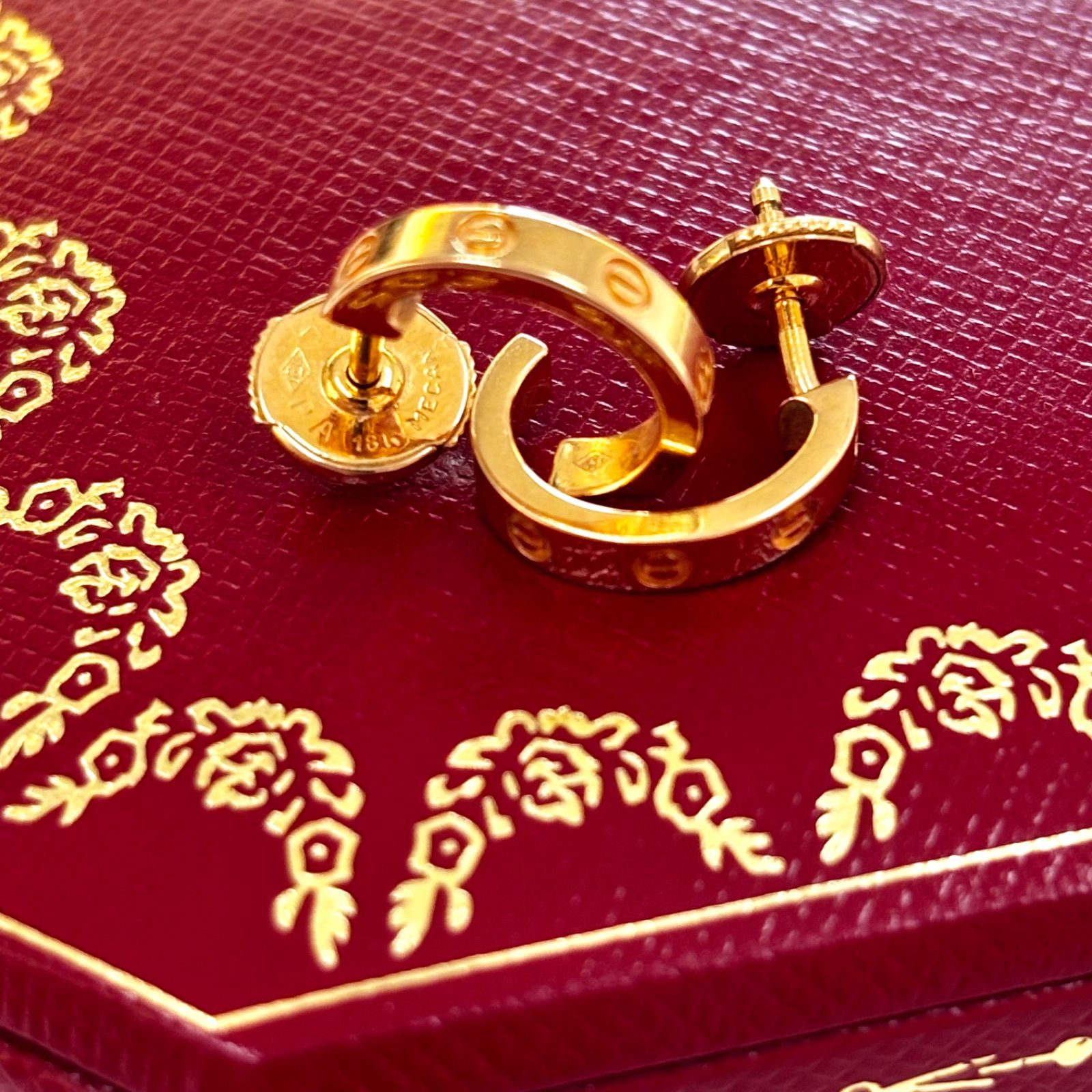 上美品⭐️Cartier カルティエ】 LOVE（ラブ）ピアス2個とケースの 