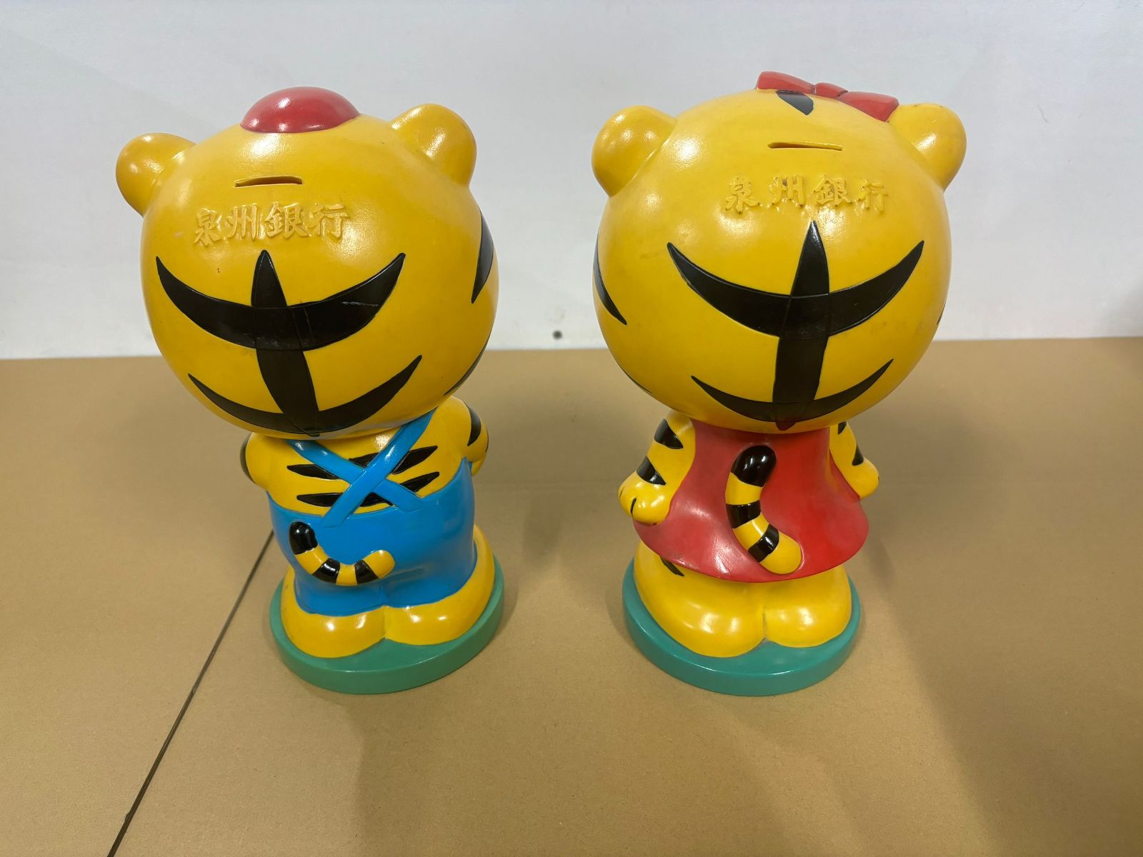 泉州銀行トラの貯金箱　希少店頭用　虎の子／トラの子　ソフビ人形 泉州銀行トラの貯金箱 希少店頭用 虎の子／トラの子 ソフビ人形