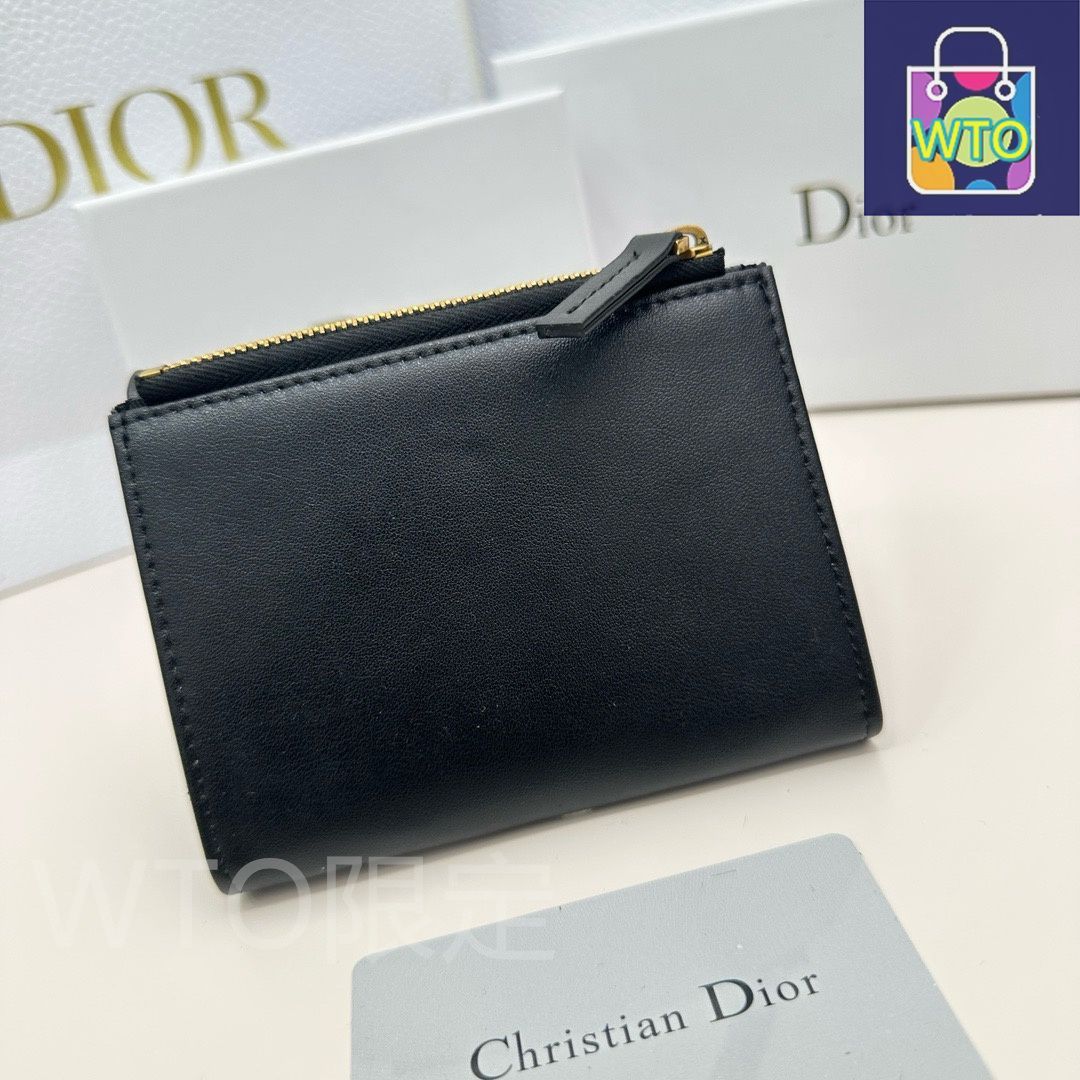美品 DIORのミニ財布　ブラック 本日限定特価】Dior ミニレディディオール財布 秋冬新作