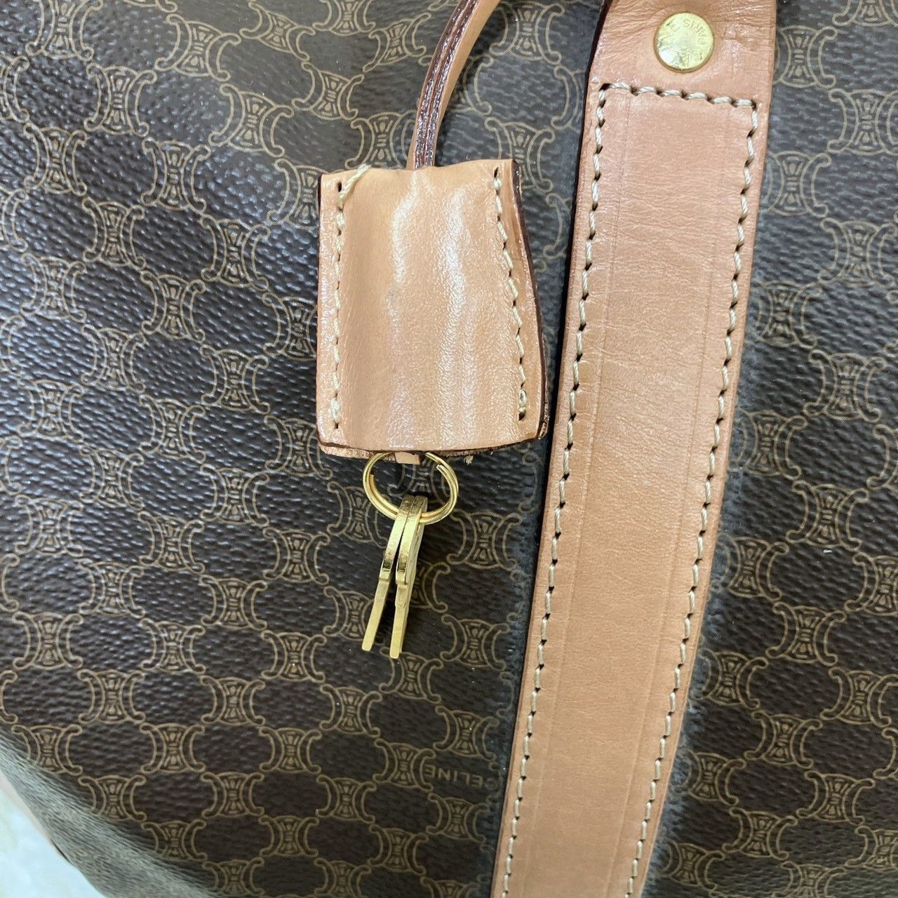 CELINE セリーヌ マカダム トリンオンフ ボストンバッグ 大容量 南京錠 CELINE マカダム柄ボストンバッグ