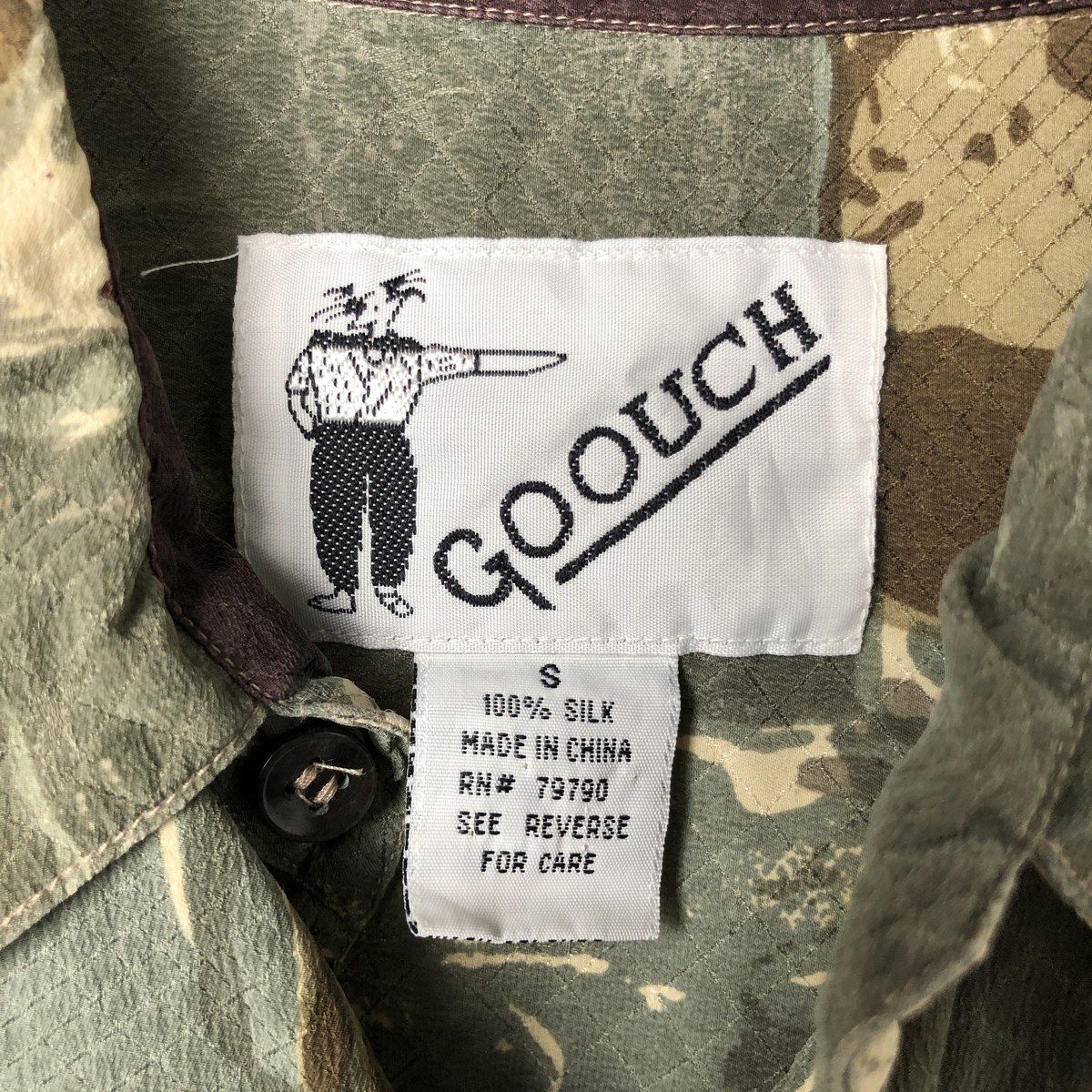 シルクシャツ
