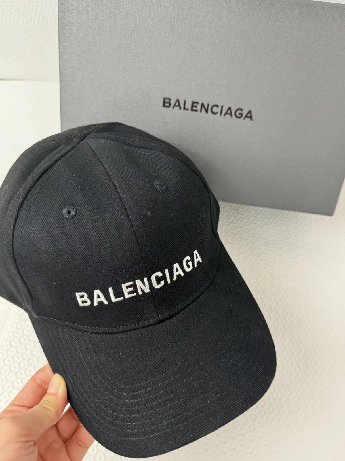 BALENCIAGA バレンシアガ キャップ  フリーサイズ 男女兼用