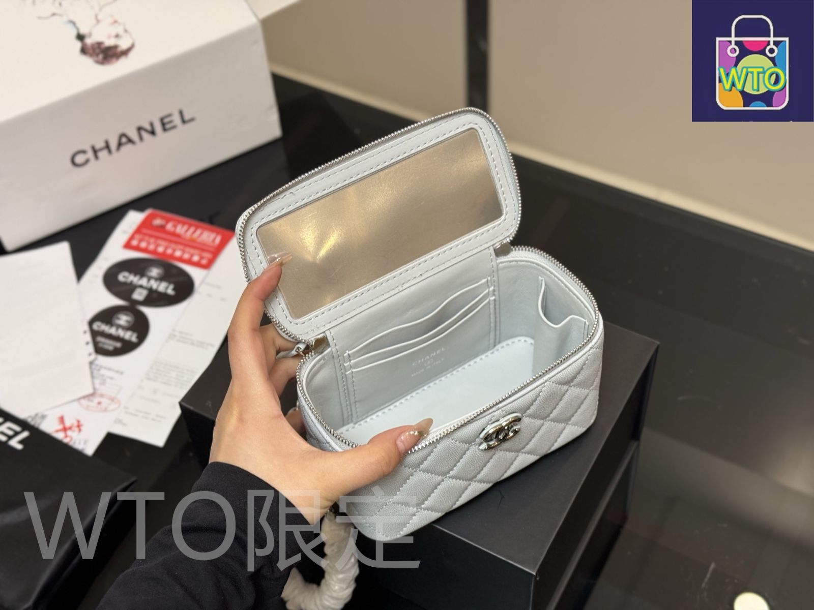 今日特価】Chanel Long Vanity Case シャネル ロング ヴァニティ