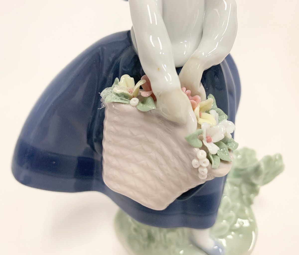 LLADRO/リヤドロ 『きれいな花ばかり』 7374 フィギュリン 置物 陶器