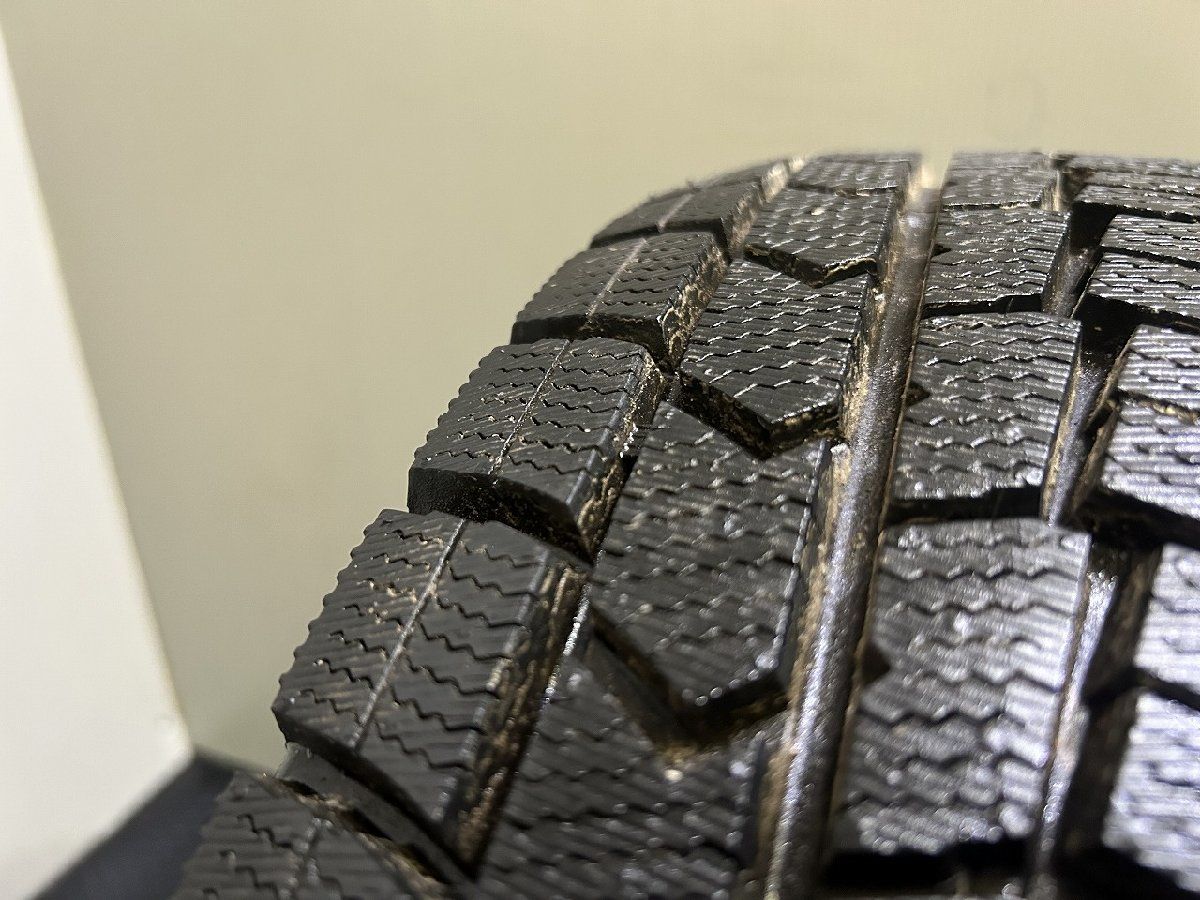 走行短め DUNLOP WINTER MAXX WM02 175 65R15 15インチ スタッドレス 4本 21年製 バリ溝 カローラアクシオ アクア フィット等 KTG393 FFCRYSTALESIA_COM