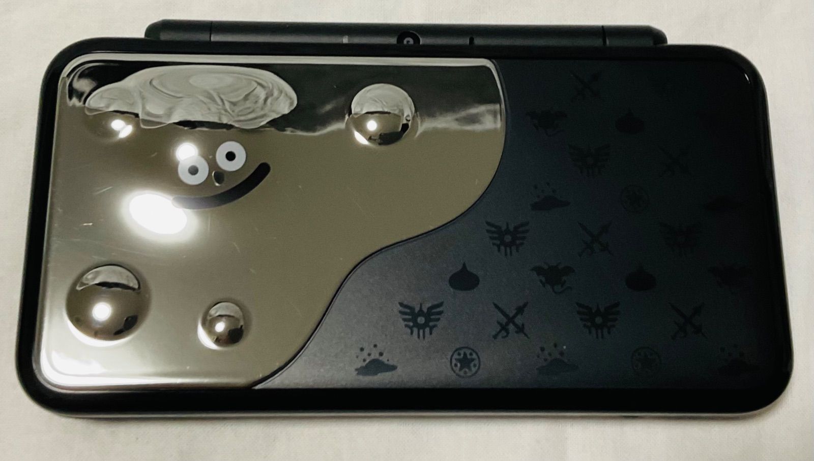 Newニンテンドー2DS LL ドラゴンクエスト はぐれメタル