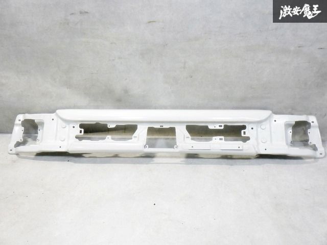 ＊即納 へこみなし 三菱ふそう 純正  2RG-FBA60 キャンター 標準 フロントバンパーフェイス ML310901