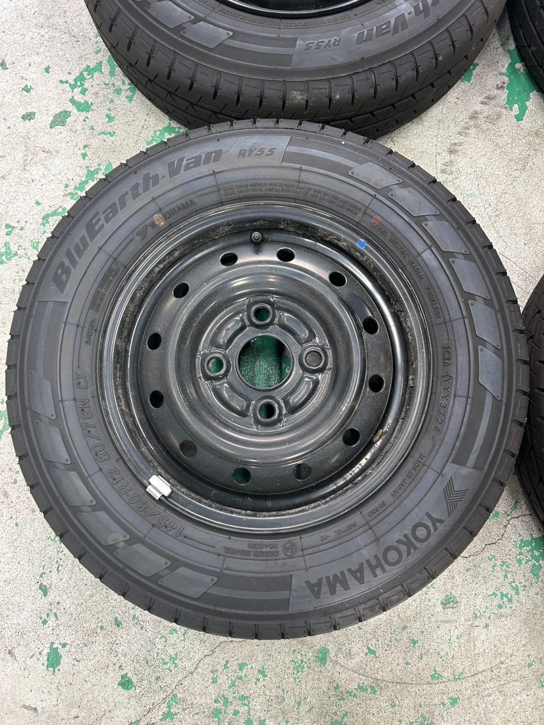 YOKOHAMA BluEarth-Van RY55 145|80R12 80|78N LT TOPY製スチールホイール 12×4.00B 4穴 PCD100 スズキ エブリィ等に サマータイヤ 4本セット 2025年37週製 残溝約6.8mm