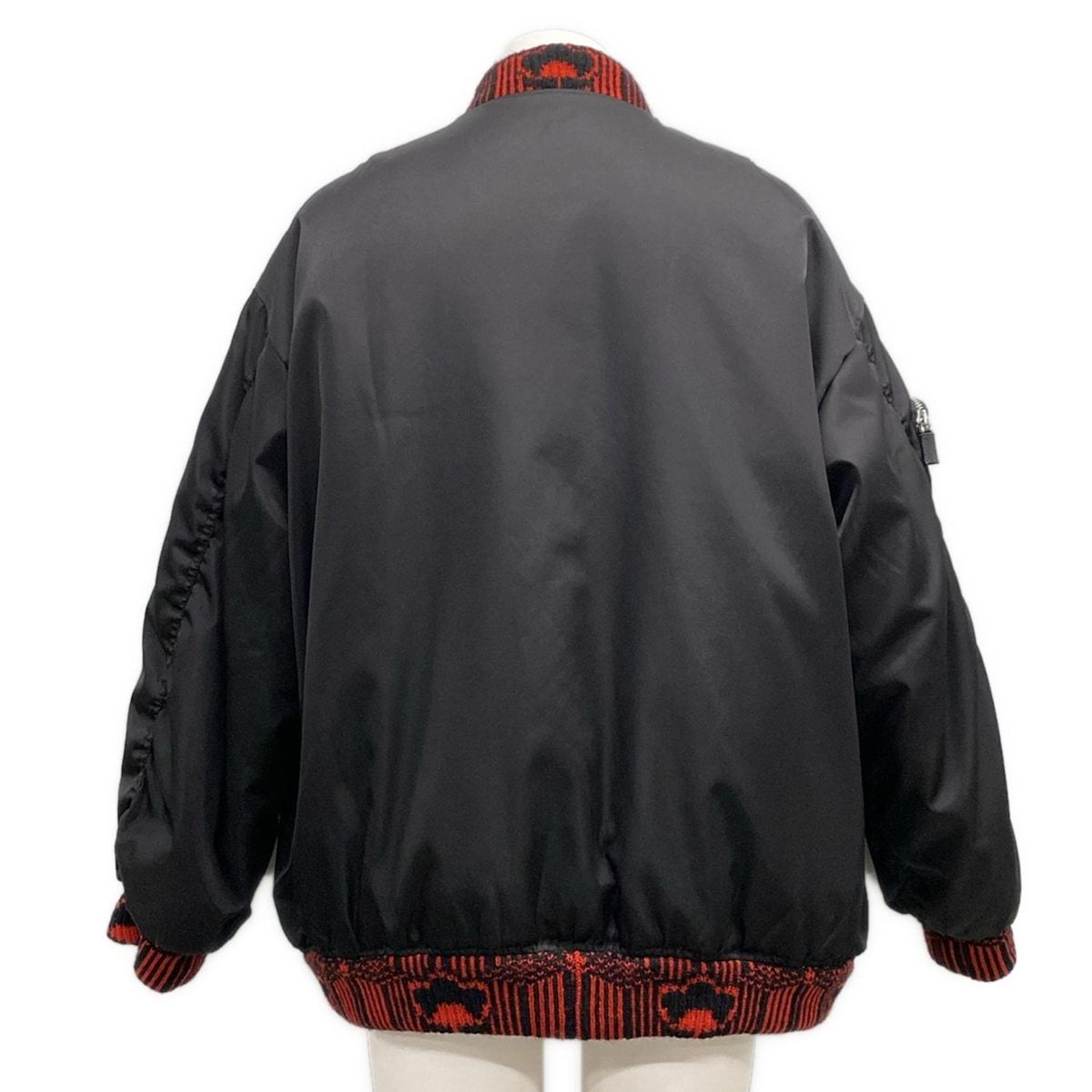 PRADA ナイロンブルゾン ブラック フード付 Re-Nylon ブルゾンジャケット | PRADA
