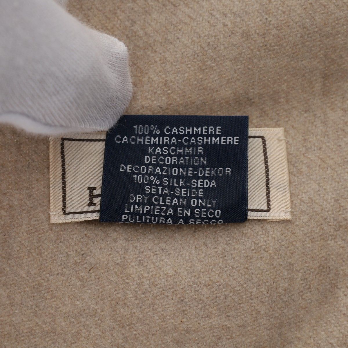 新品 エルメス バッジソワ ワッペン グレージュ系 メンズ カシミヤ