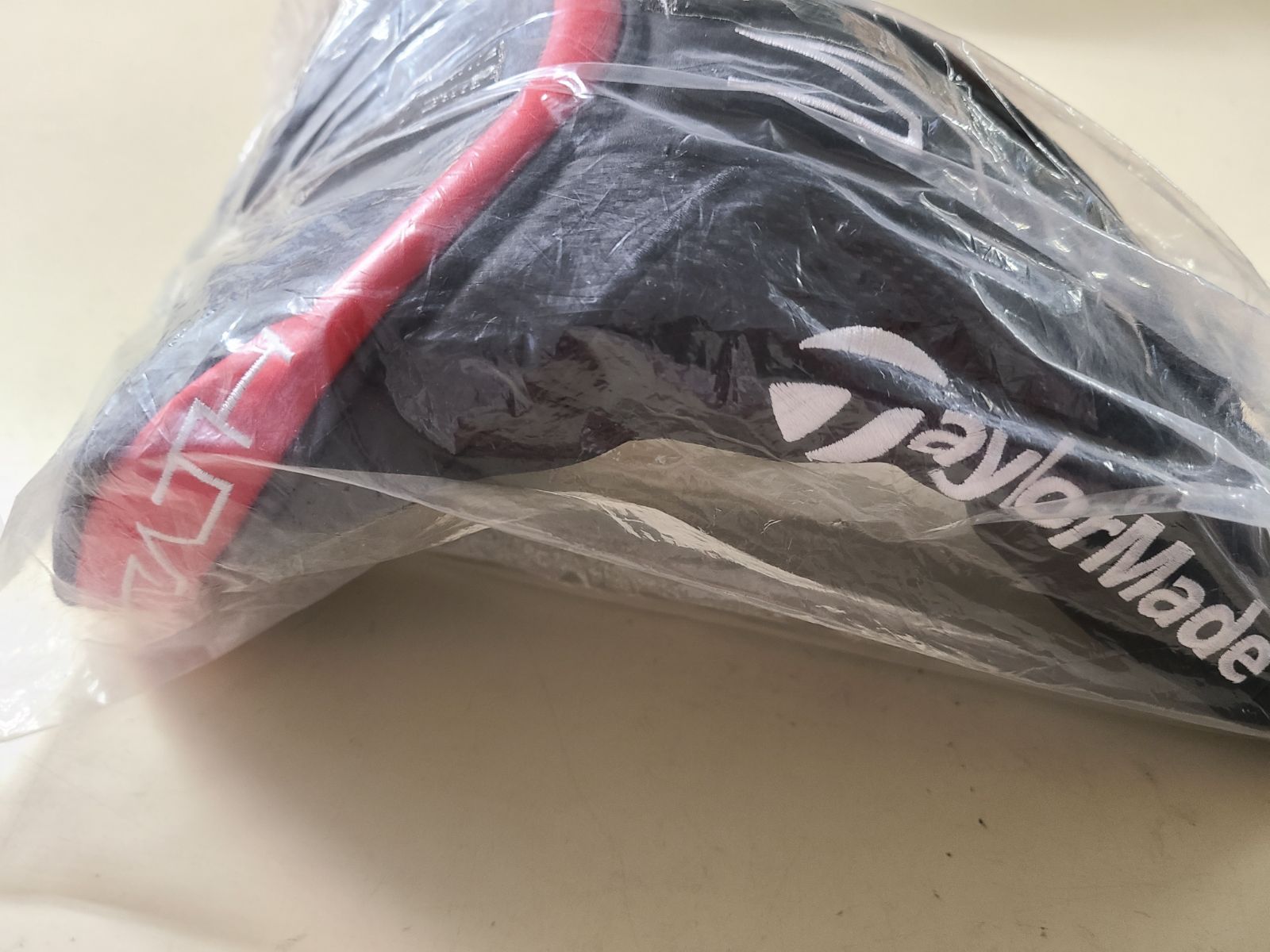 テーラーメイド ステルス ドライバーヘッドカバー（レンチ付き