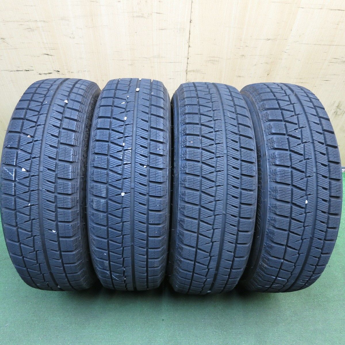 送料無料* バリ溝！20年！9.5分☆スタッドレス 195/65R15 ブリヂストン 