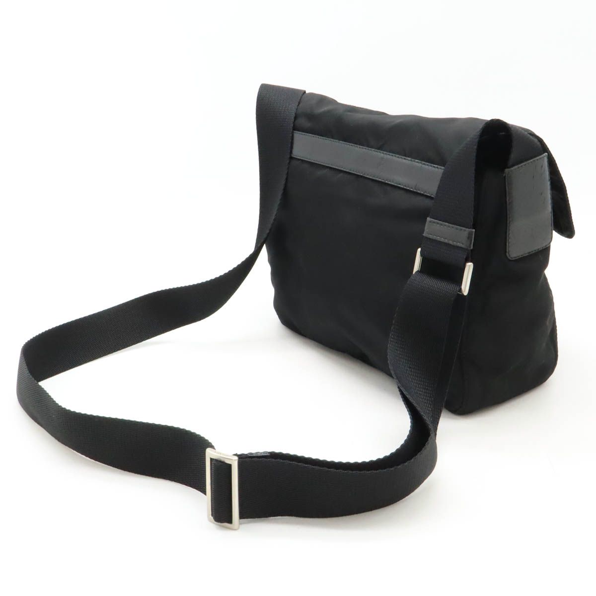 美品✨ PRADA プラダ トライアングル ナイロン ボディバッグ VA0994 美品✨ PRADA プラダ トライアングル ナイロン ボディバッグ VA0994