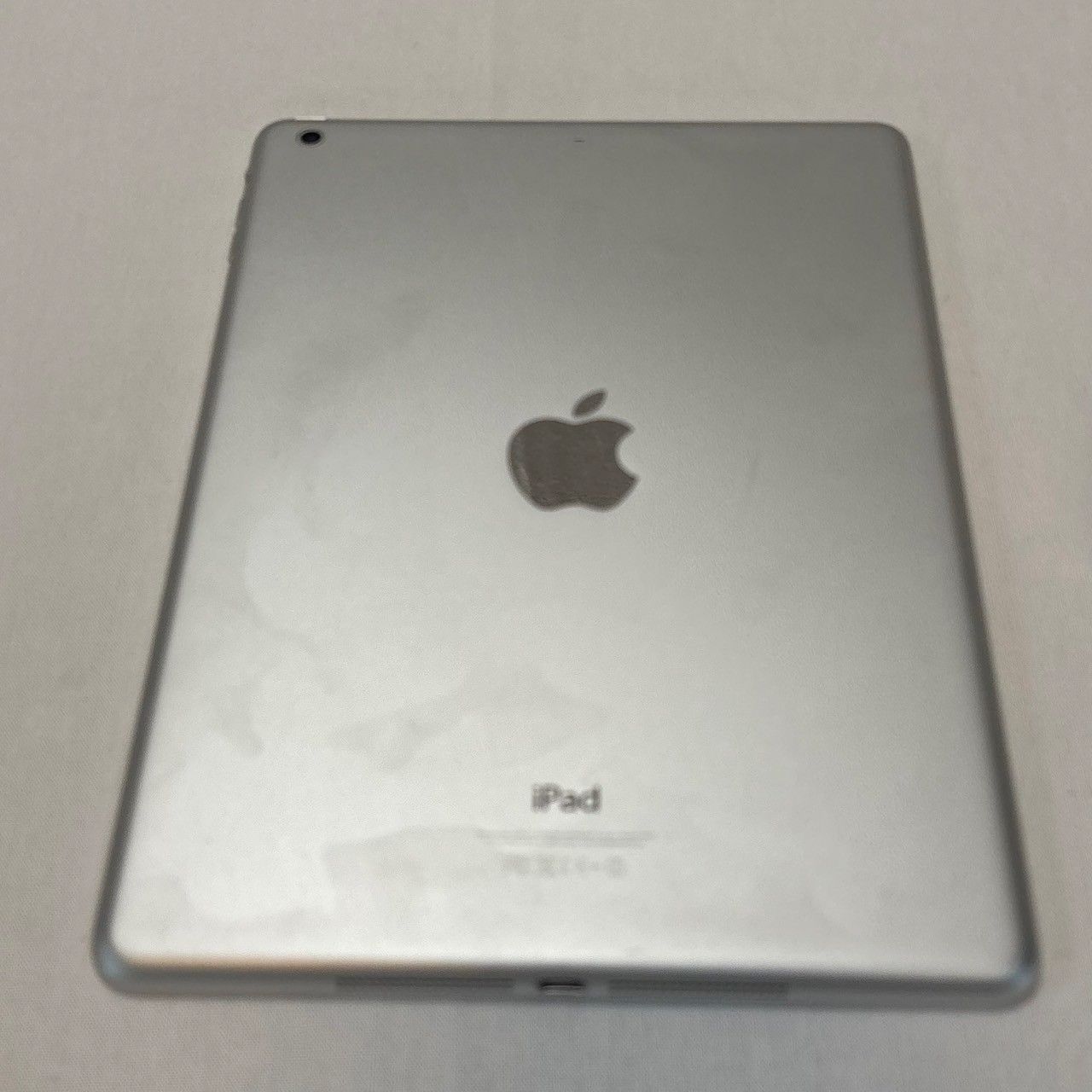 iPad 第7世代 32GB ジャンク品（充電不良・バッテリー劣化・本体湾曲あり iPad 第7世代 32GB ジャンク品（充電不良・バッテリー劣化・本体