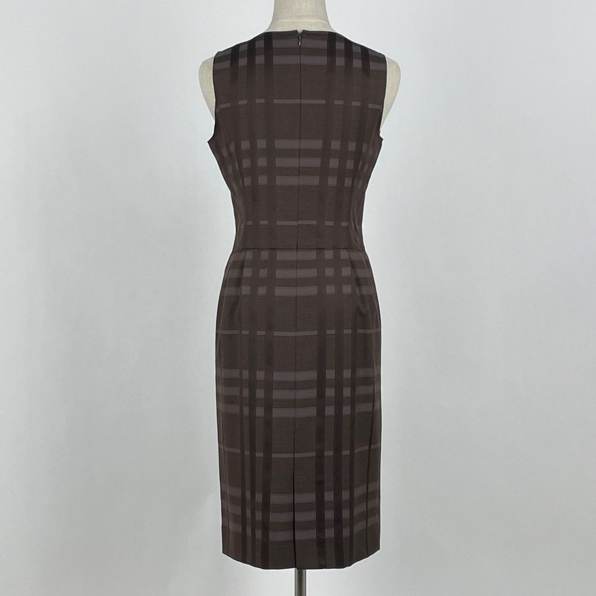 バーバリー BURBERRY チェック柄 ノースリーブ ワンピース ひざ丈