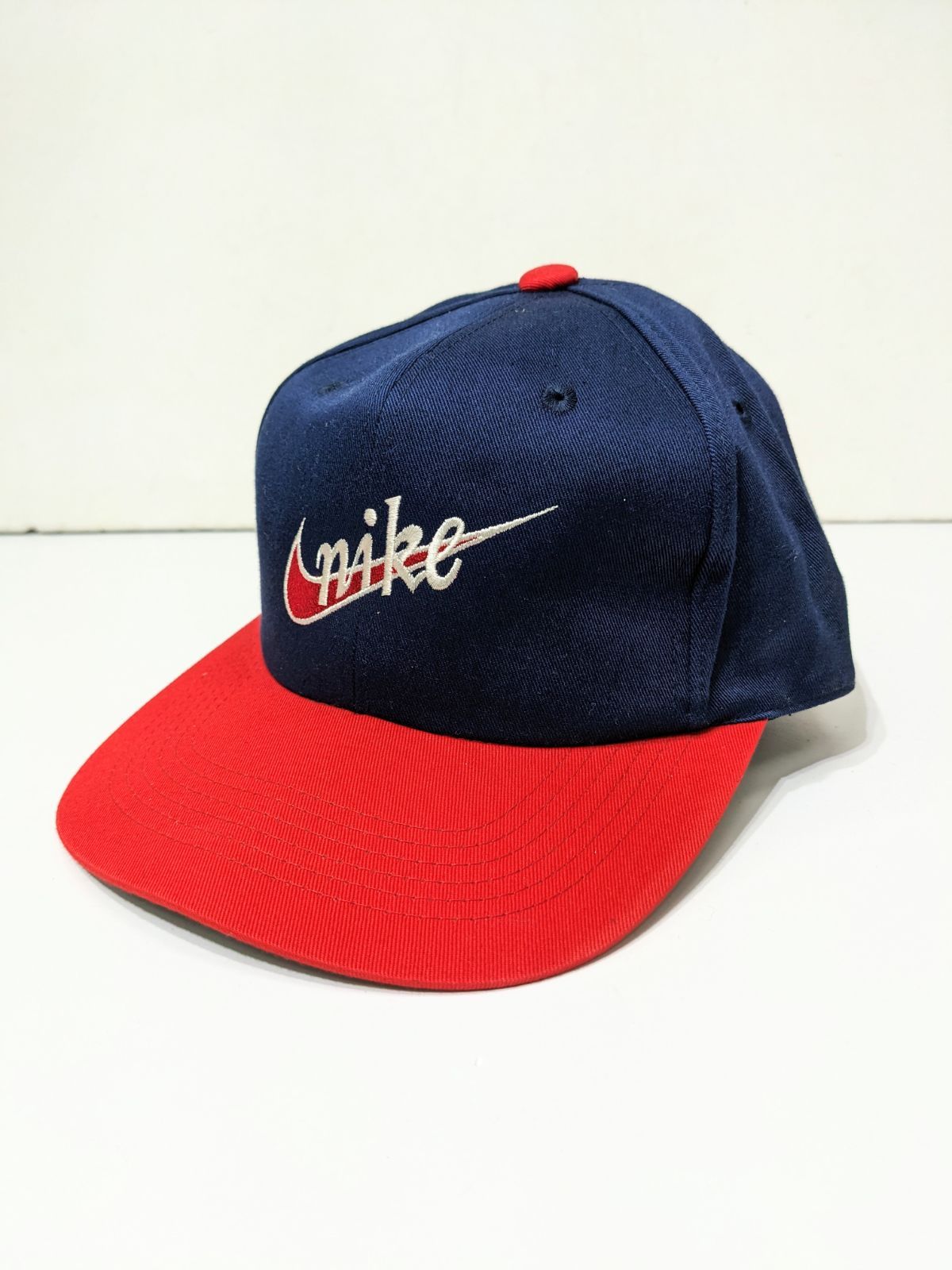 送料無料（沖縄は1000円) 90s NIKE CAP シルバー タグ 刺繍 6パネル