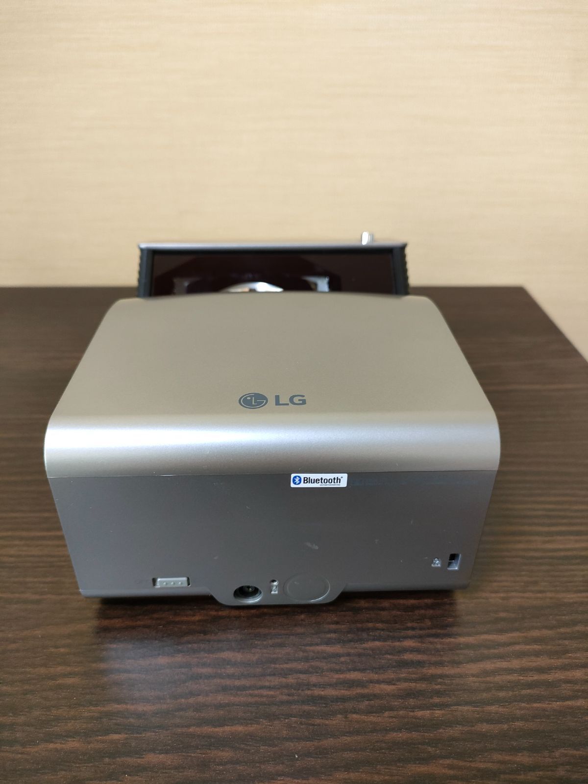 LG 超単焦点プロジェクター バッテリー内蔵 PH450UG 付属品完備 - メルカリ