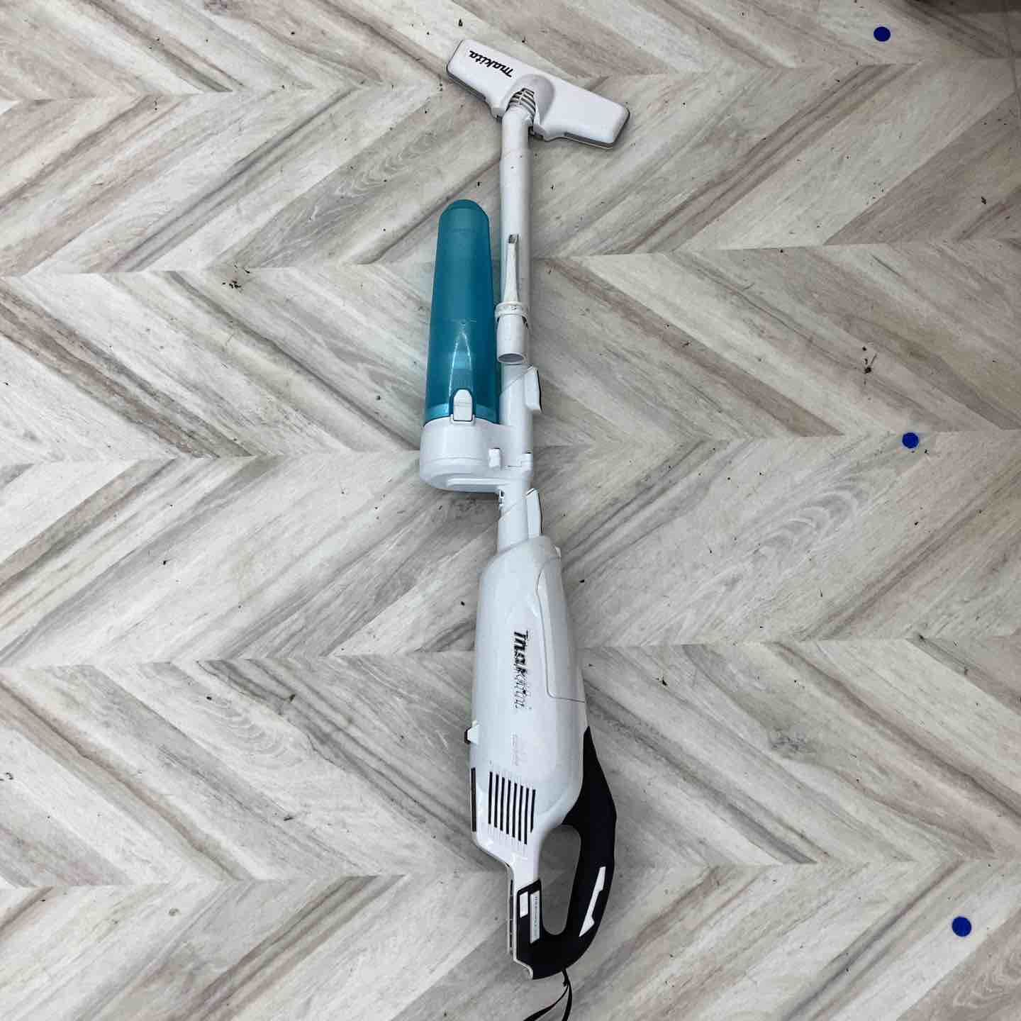 ◇マキタ(makita) コードレスクリーナ CL282FDZCW【越谷店】 - メルカリ