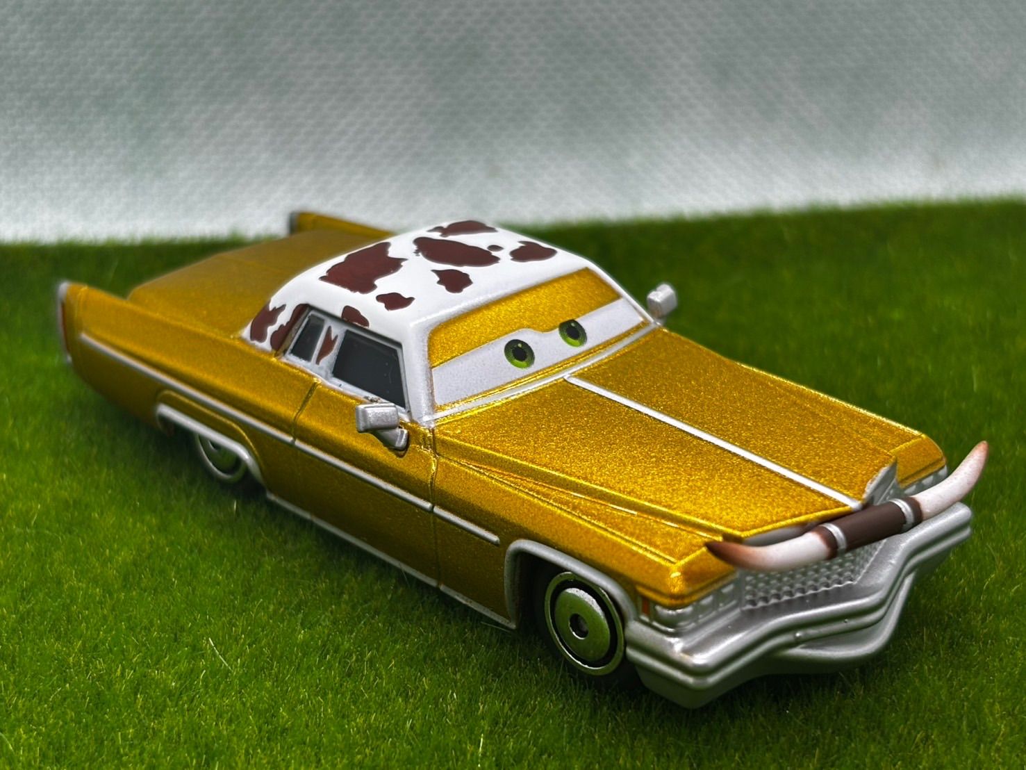 新品】 カーズ ミニカー テックス・ダイナコ ダイナコ社長