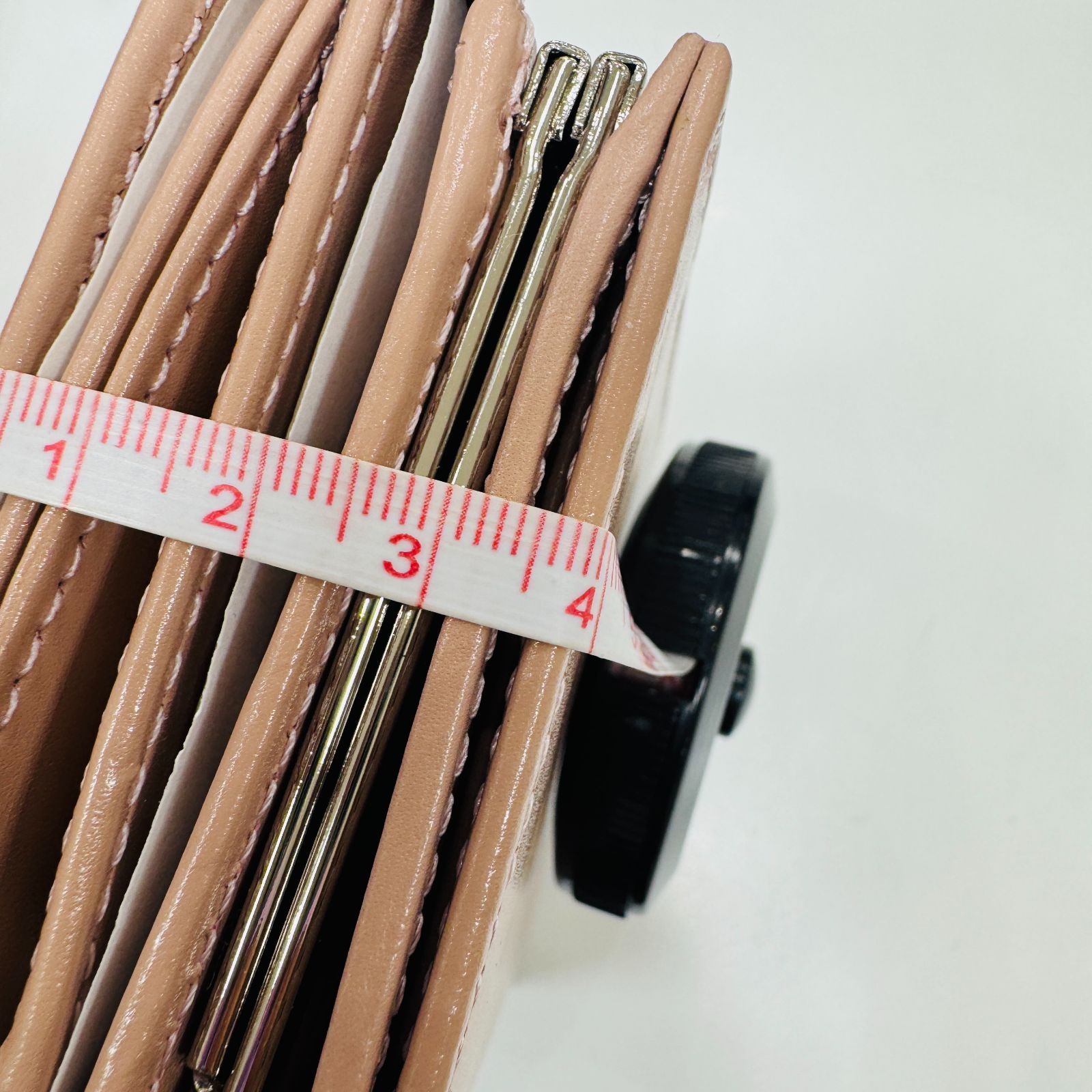 【箱付き】 Vivienne Westwood がま口 2つ折財布 ピーチ Vivienne Westwood 箱付き 二つ折り財布 がま口 箱付き】 Vivienne