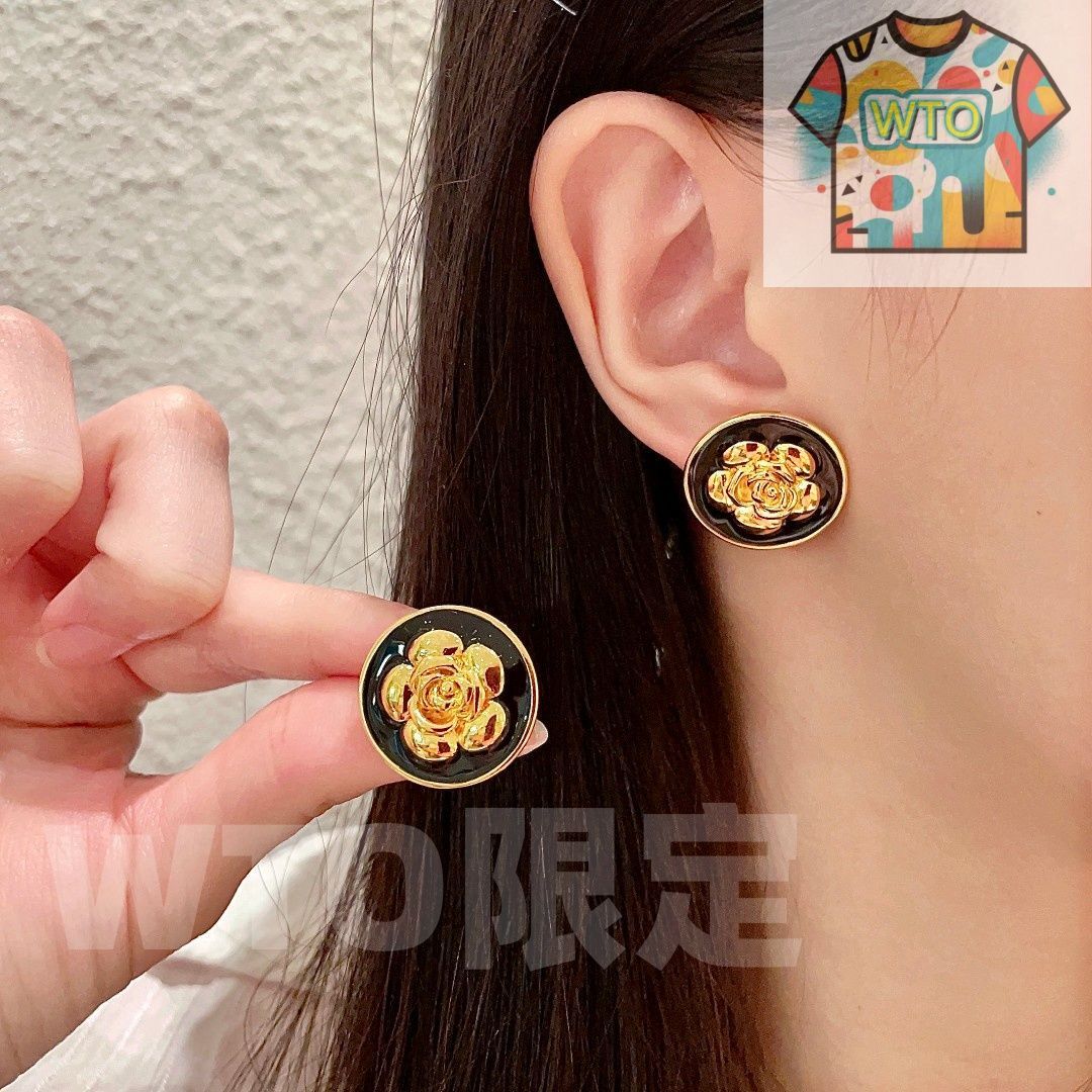 今日WTO】CHANEL シャネル 中古 ダブル C イヤリング オリジナル