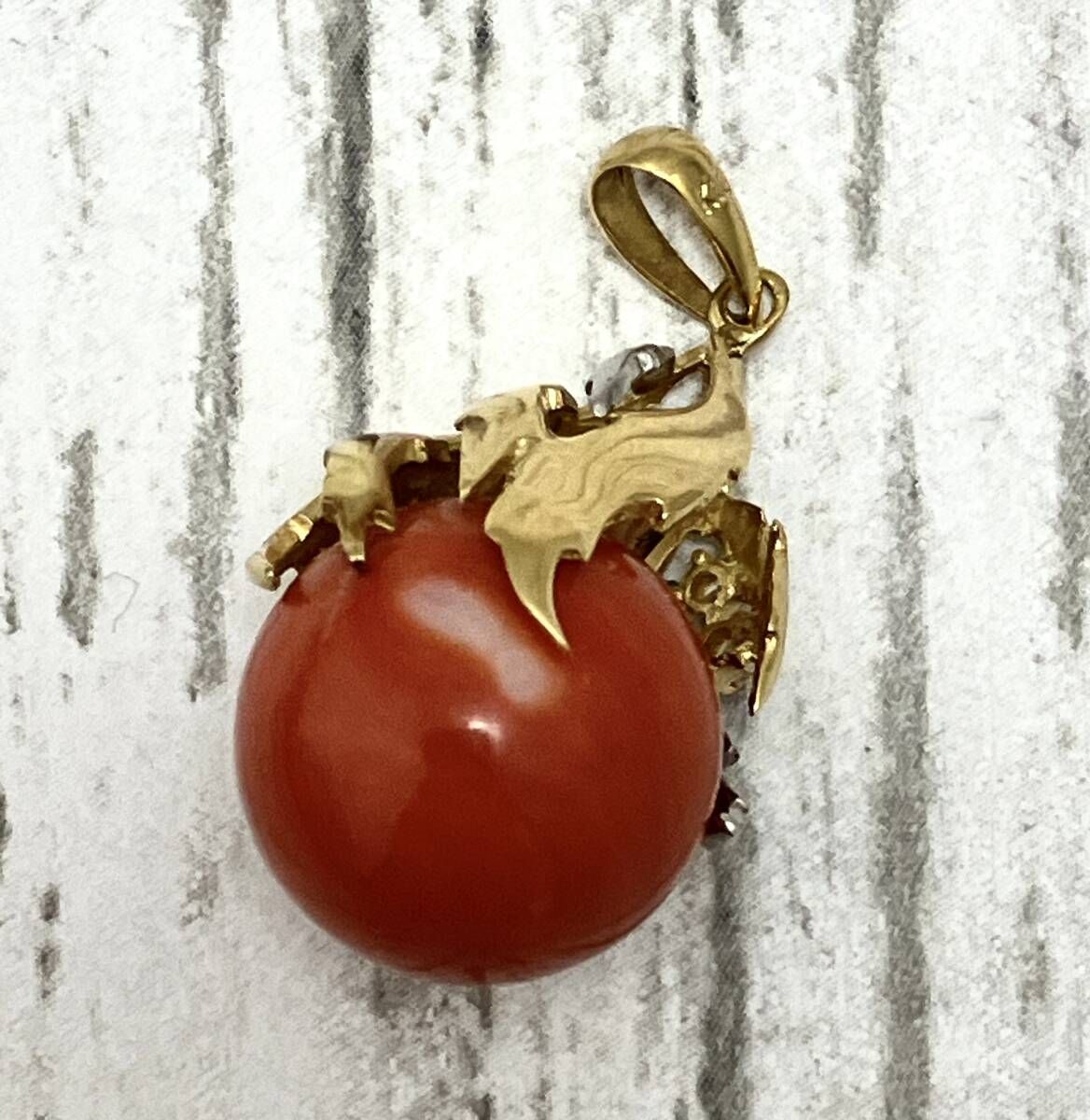 鑑別書付き K18 天然珊瑚 トップ 約7.8g