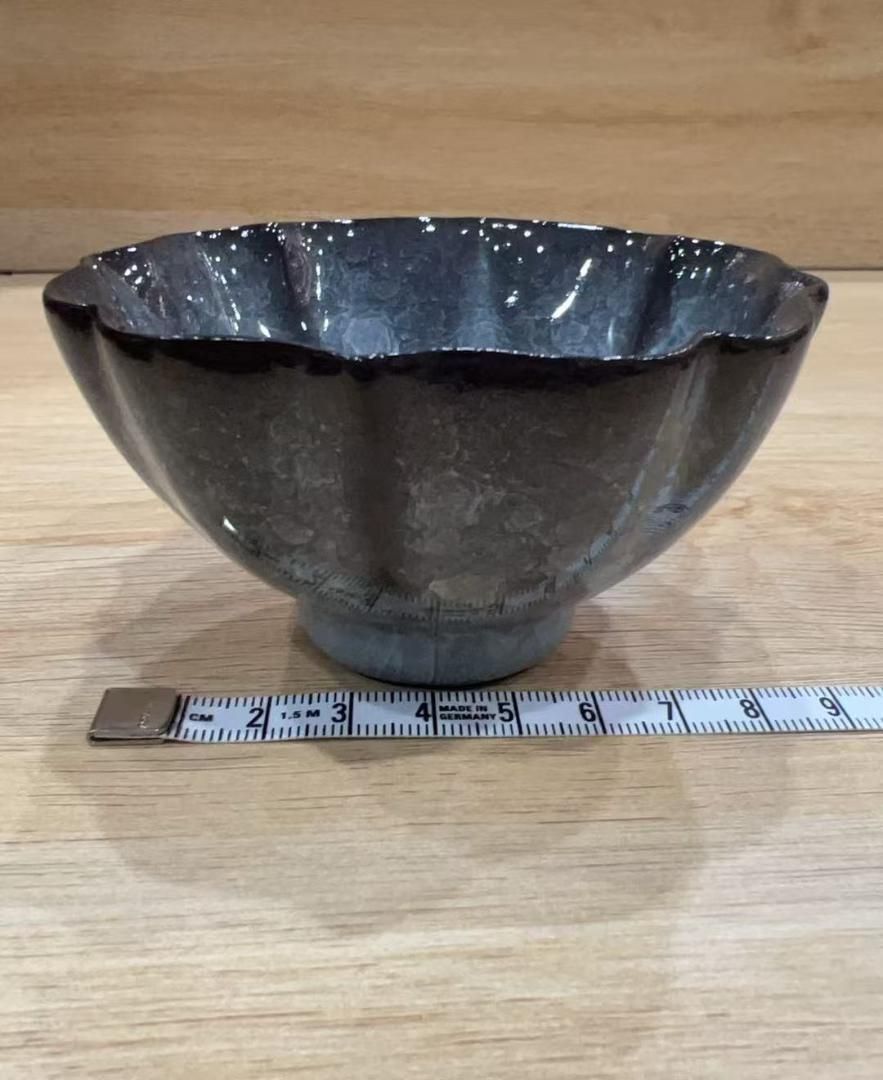 信楽焼 新品・手作り】黒釉花形茶碗 高級和食器 新品・手作り】黒釉花形茶碗