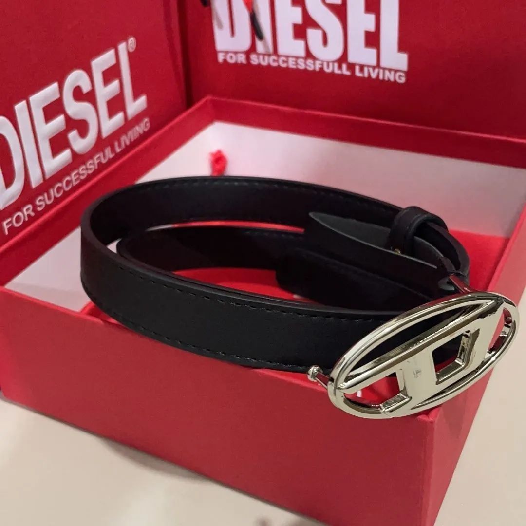 新品 ベルト　DIESEL バックルベルト　新品未使用　男女兼用